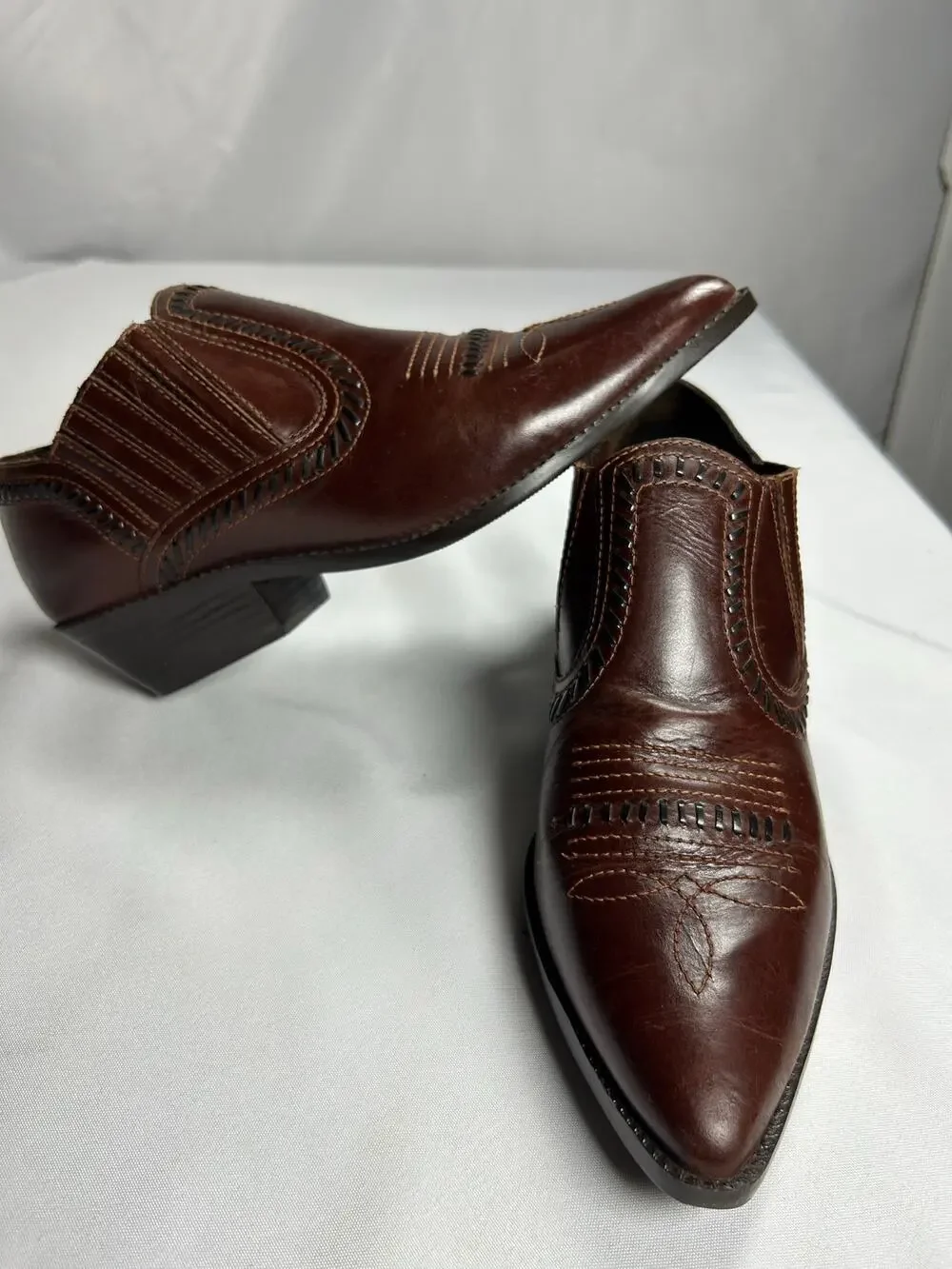Venus genuine leather women’s brown  Shoes Made in Brazil size 9 western